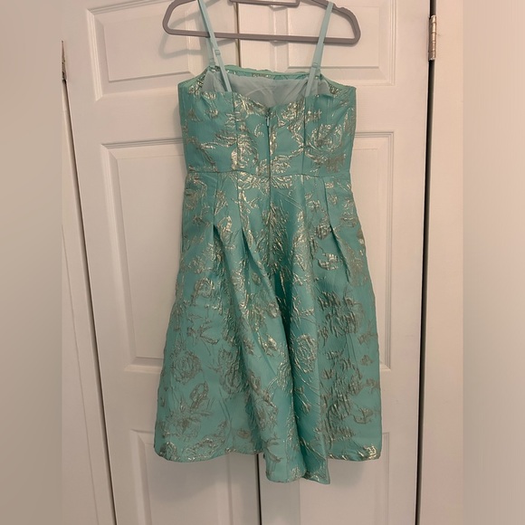 Gorgeous Eva Mendes/New York & Co strapless dress. - Picture 2 of 5